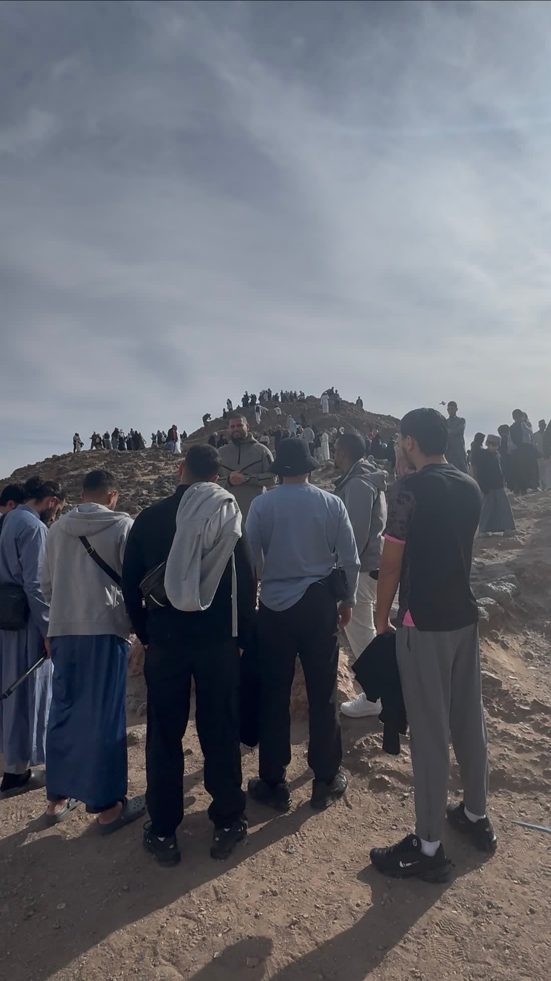 La montée du mont Uhud, à Médine